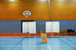 « Dans un cadre démocratique, la transformation de la compétition partisane tout comme le changement générationnel sont des facteurs quasi impossibles à contrôler. »