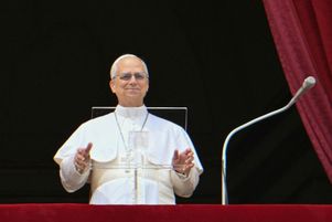 Le pape Léon XIV a lancé un appel à la paix en Ukraine et à un cessez-le-feu à Gaza, dimanche 11 mai 2025 lors de sa première prière dominicale.